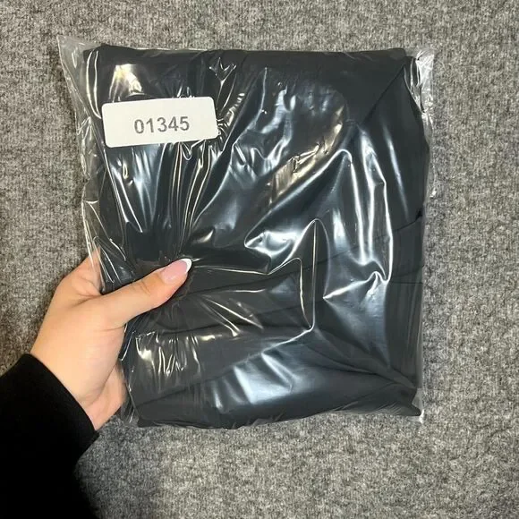 Athleta Stellar Crop Pant Womens XL Grey Ankle Length Zip Pocket Athleisure - Picture 9 of 9